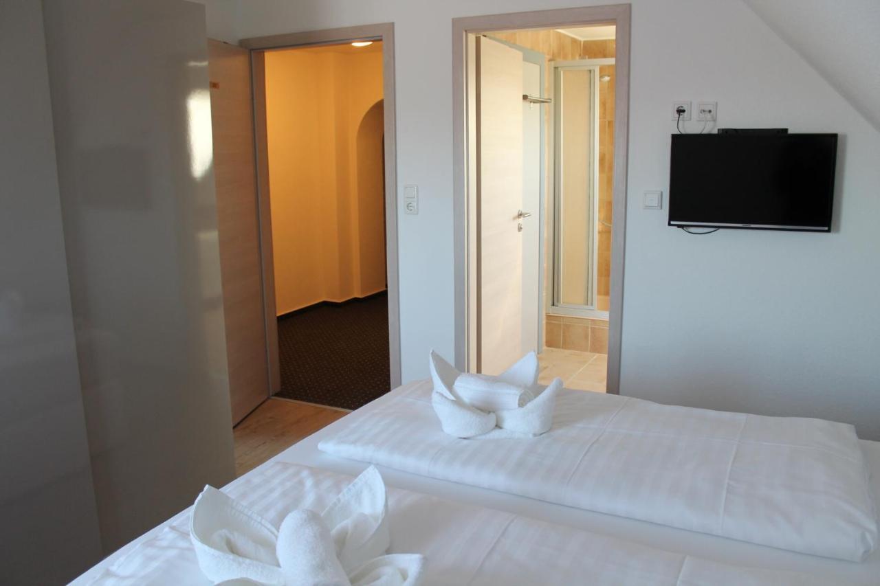 Gastehaus Hubertushof - 24H Check-In Hotell Hausen  Eksteriør bilde